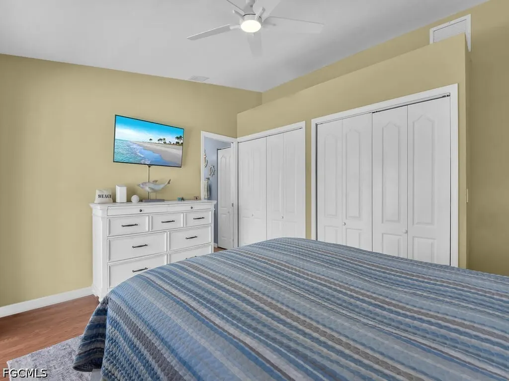 1135 NE 2nd Place Cape Coral FL 33909