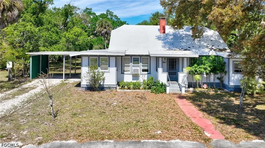 3381 Edgewood Avenue Fort Myers FL 33916