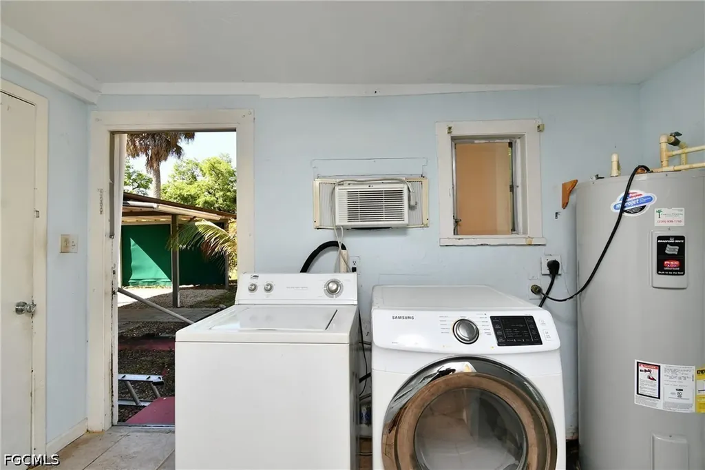 3381 Edgewood Avenue Fort Myers FL 33916