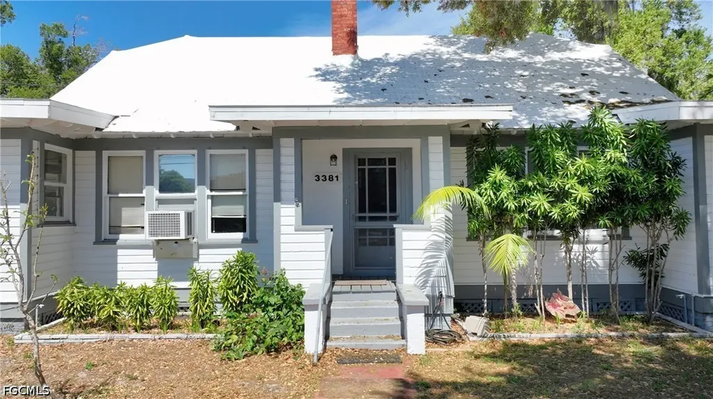 3381 Edgewood Avenue Fort Myers FL 33916