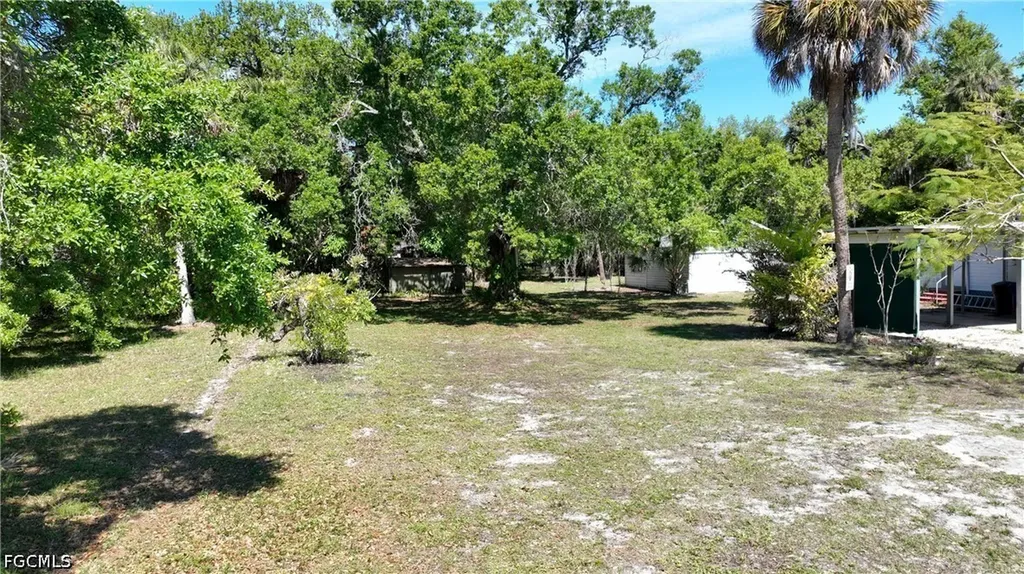 3381 Edgewood Avenue Fort Myers FL 33916