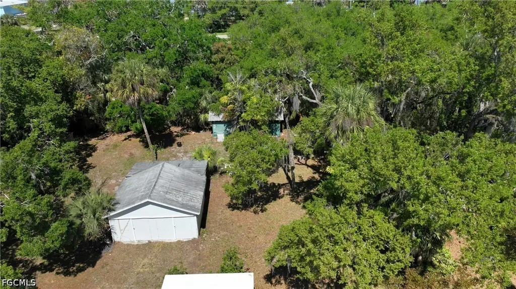 3381 Edgewood Avenue Fort Myers FL 33916