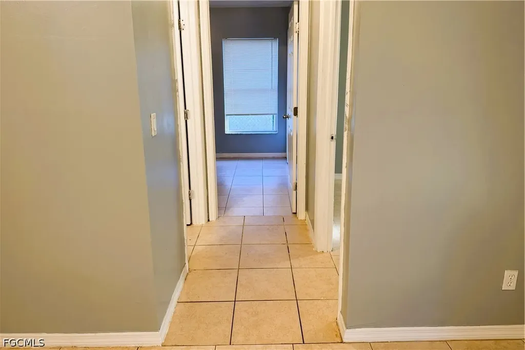 609/611 Hawthorne Avenue S Lehigh Acres FL 33974