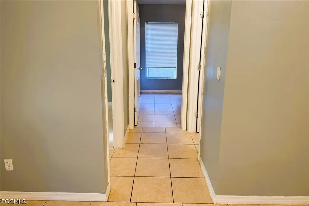 609/611 Hawthorne Avenue S Lehigh Acres FL 33974