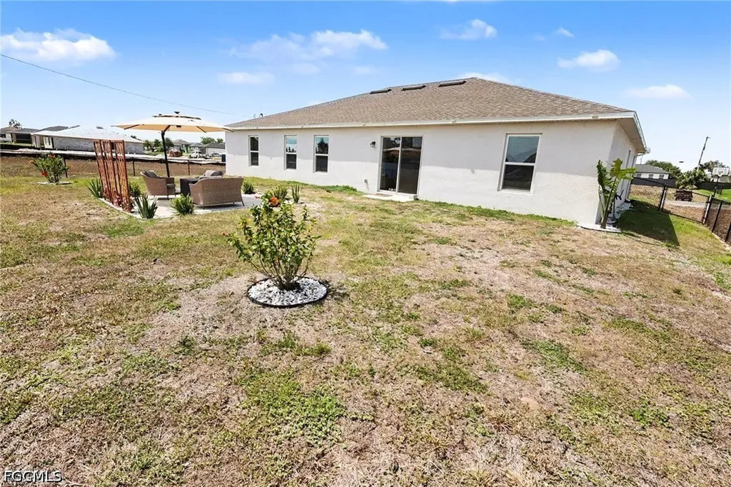 1409 NE 4th Place Cape Coral FL 33909
