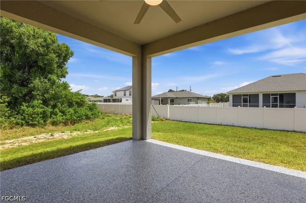 4109 17th Street SW Lehigh Acres FL 33976