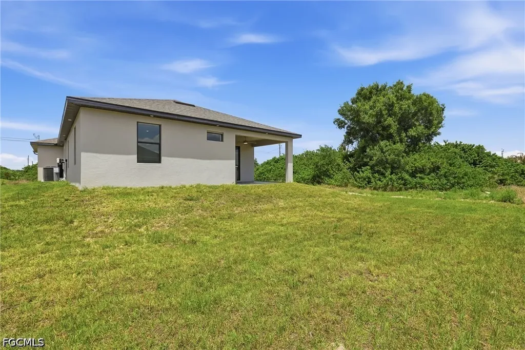 4109 17th Street SW Lehigh Acres FL 33976