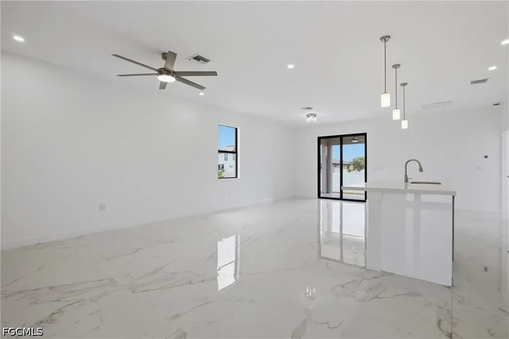 4109 17th Street SW Lehigh Acres FL 33976