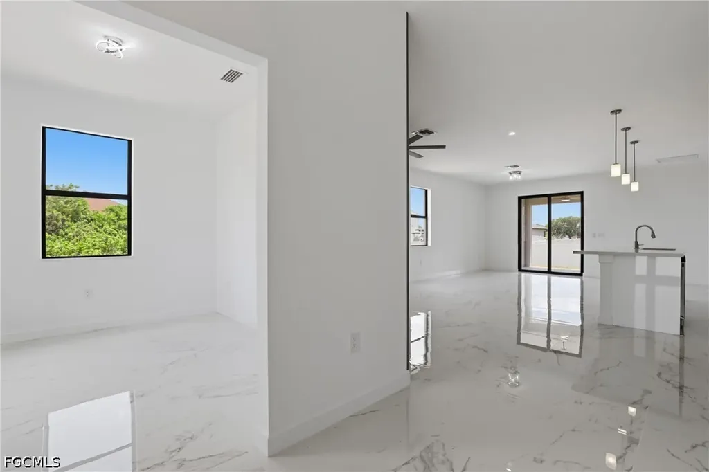 4109 17th Street SW Lehigh Acres FL 33976