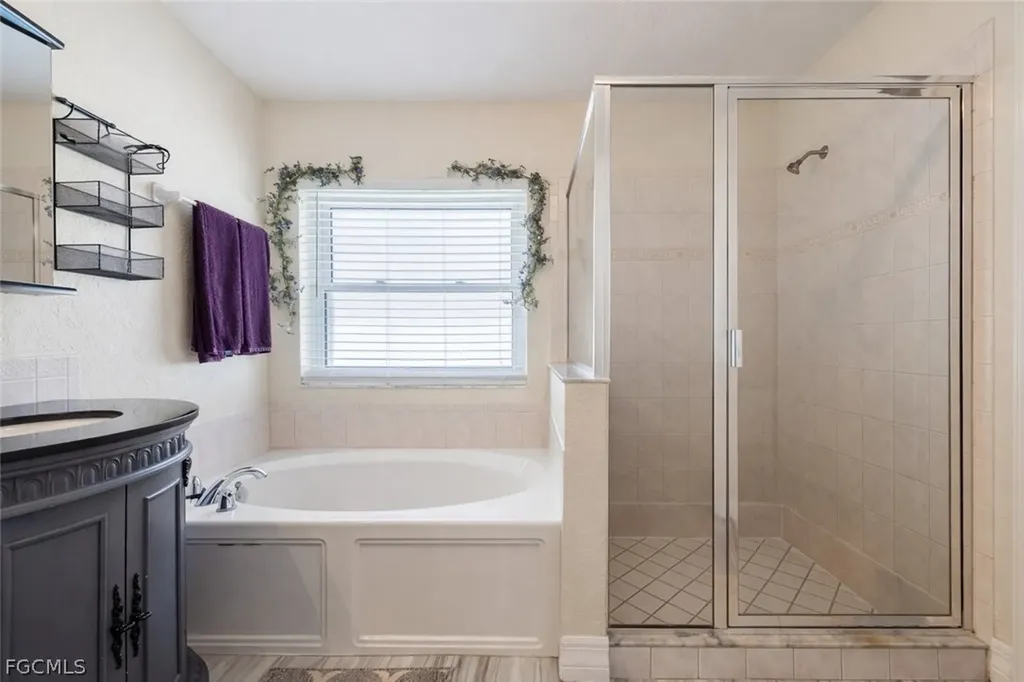 2415 NE 22nd Avenue Cape Coral FL 33909