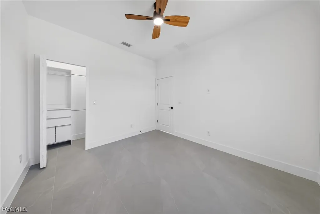 205 E 15th Street Lehigh Acres FL 33972