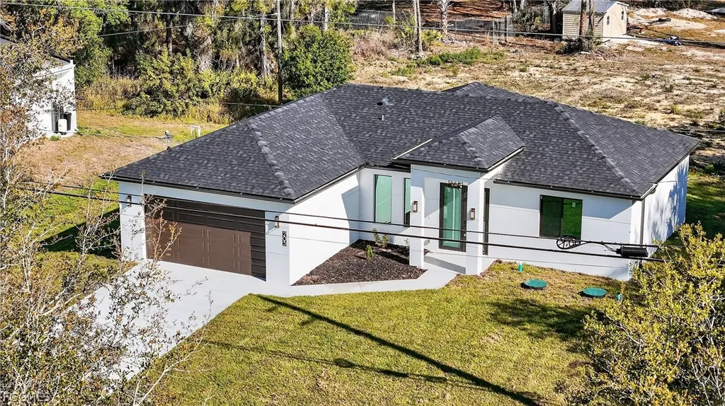 205 E 15th Street Lehigh Acres FL 33972