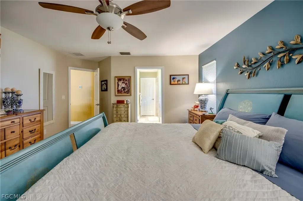 521 SW 52nd Street Cape Coral FL 33914