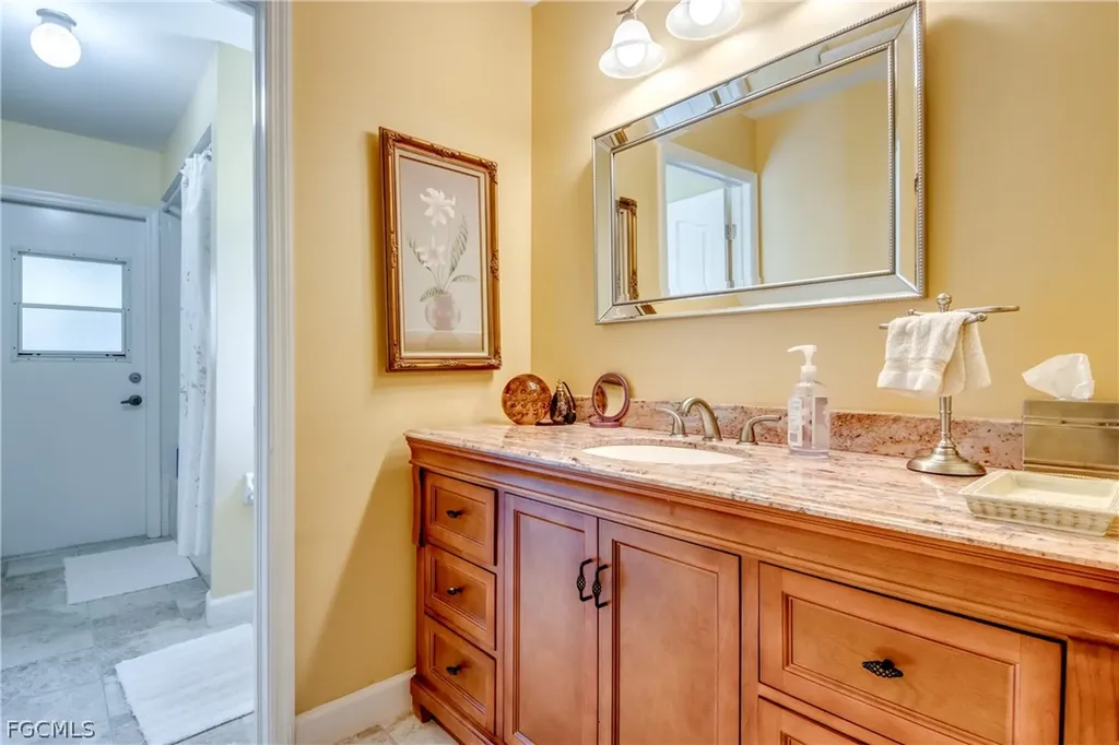 521 SW 52nd Street Cape Coral FL 33914