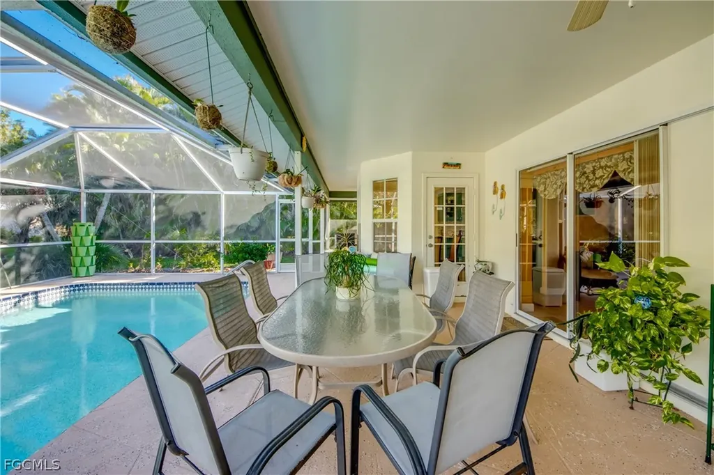 521 SW 52nd Street Cape Coral FL 33914