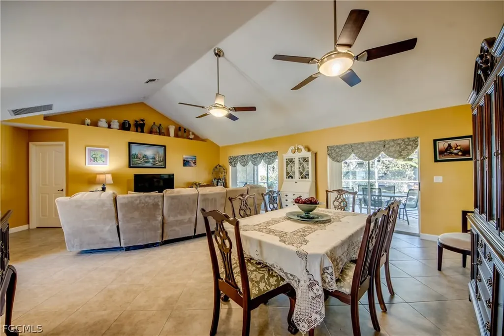 521 SW 52nd Street Cape Coral FL 33914