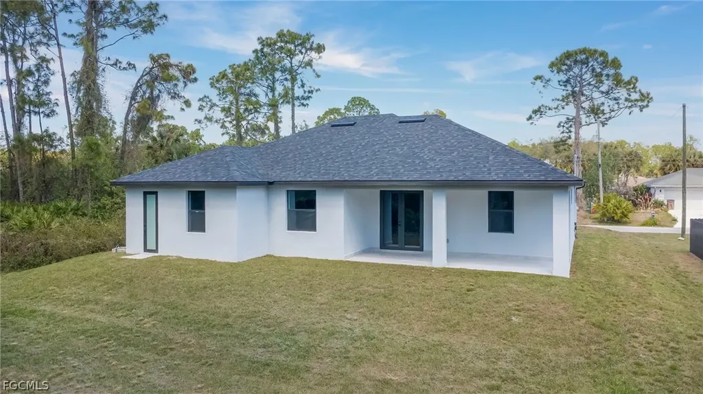 872 Spaulding Street E Lehigh Acres FL 33974