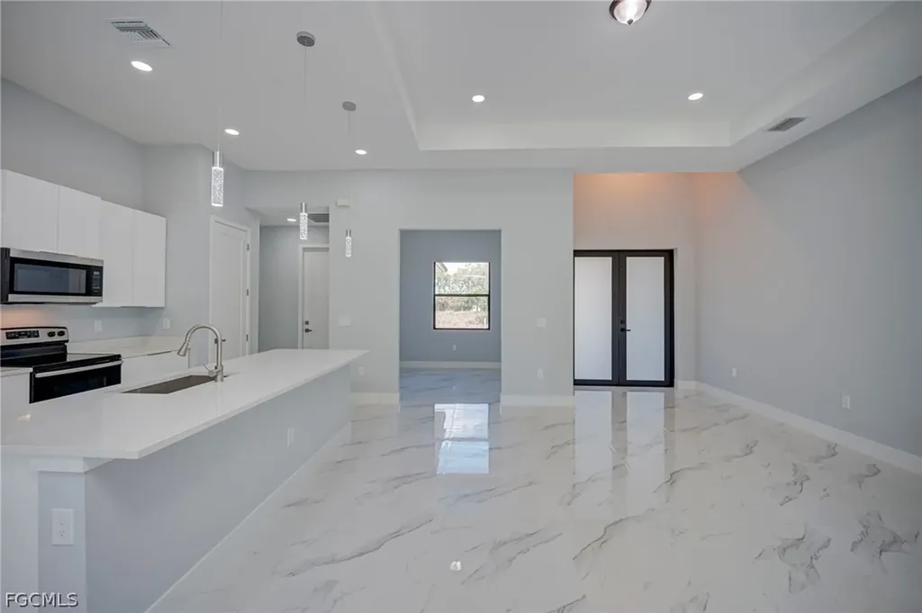 872 Spaulding Street E Lehigh Acres FL 33974