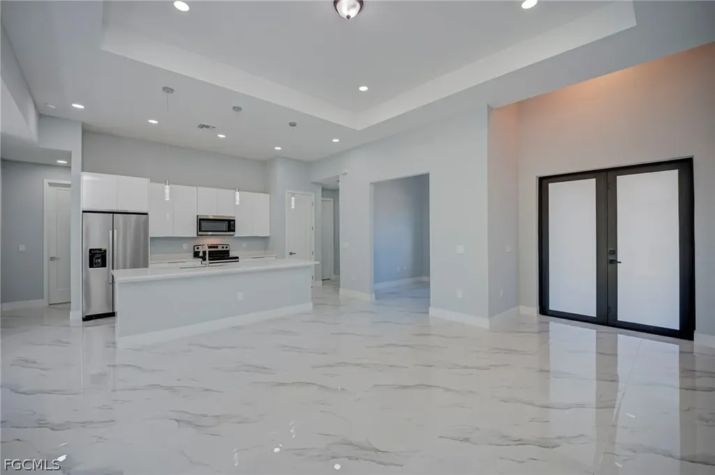872 Spaulding Street E Lehigh Acres FL 33974