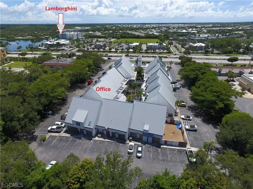 5057 Tamiami Trail E Naples FL 34113