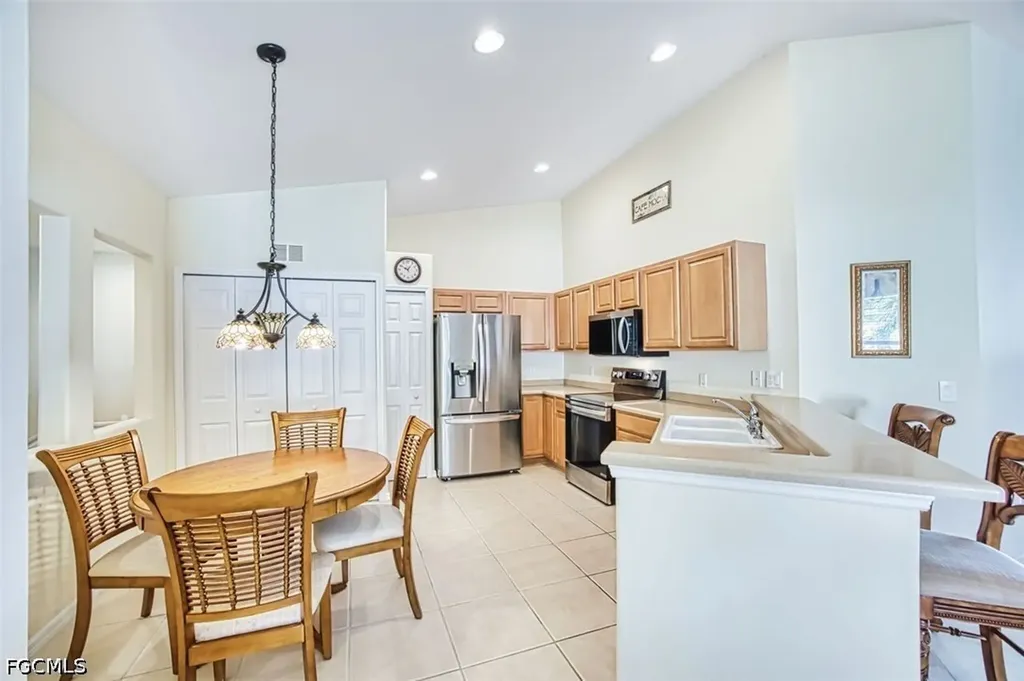 10135 Colonial Country Club Boulevard Fort Myers FL 33913