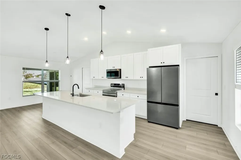 1205 NE 12th Street Cape Coral FL 33909