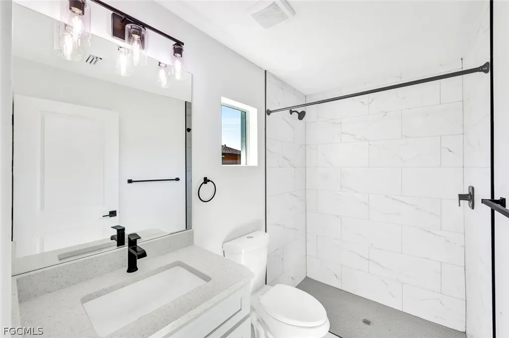 1205 NE 12th Street Cape Coral FL 33909