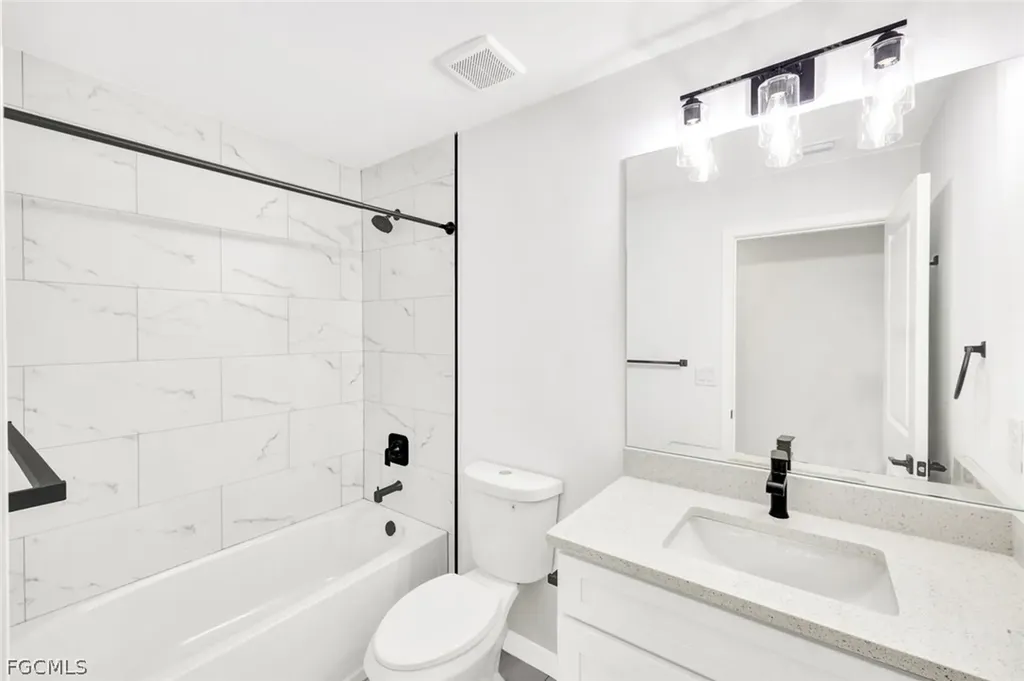 1205 NE 12th Street Cape Coral FL 33909