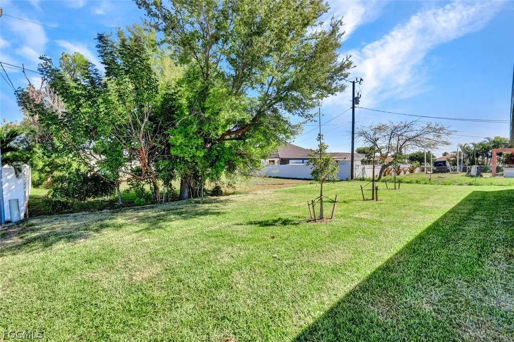 1205 NE 12th Street Cape Coral FL 33909