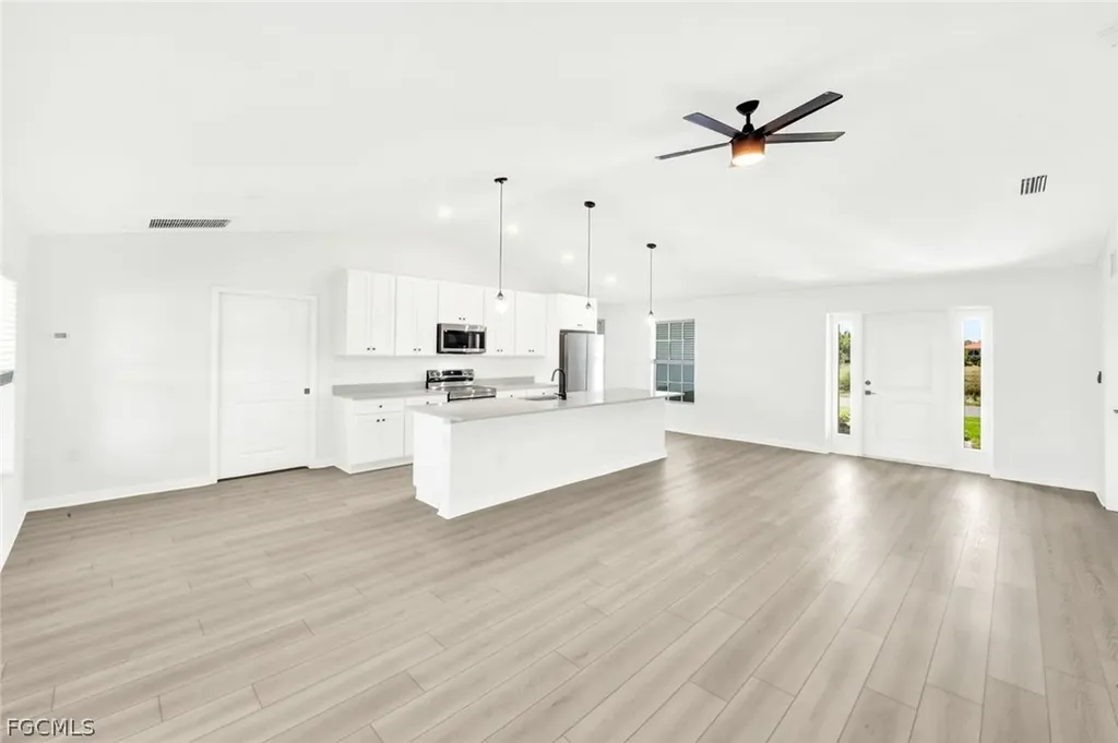 1205 NE 12th Street Cape Coral FL 33909