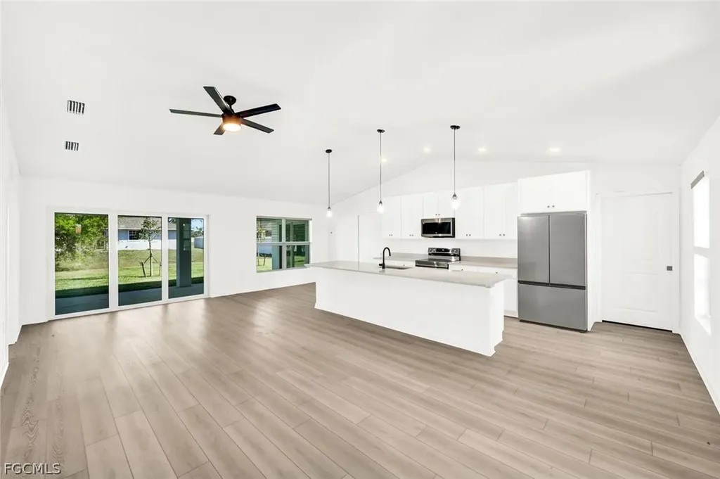 1205 NE 12th Street Cape Coral FL 33909
