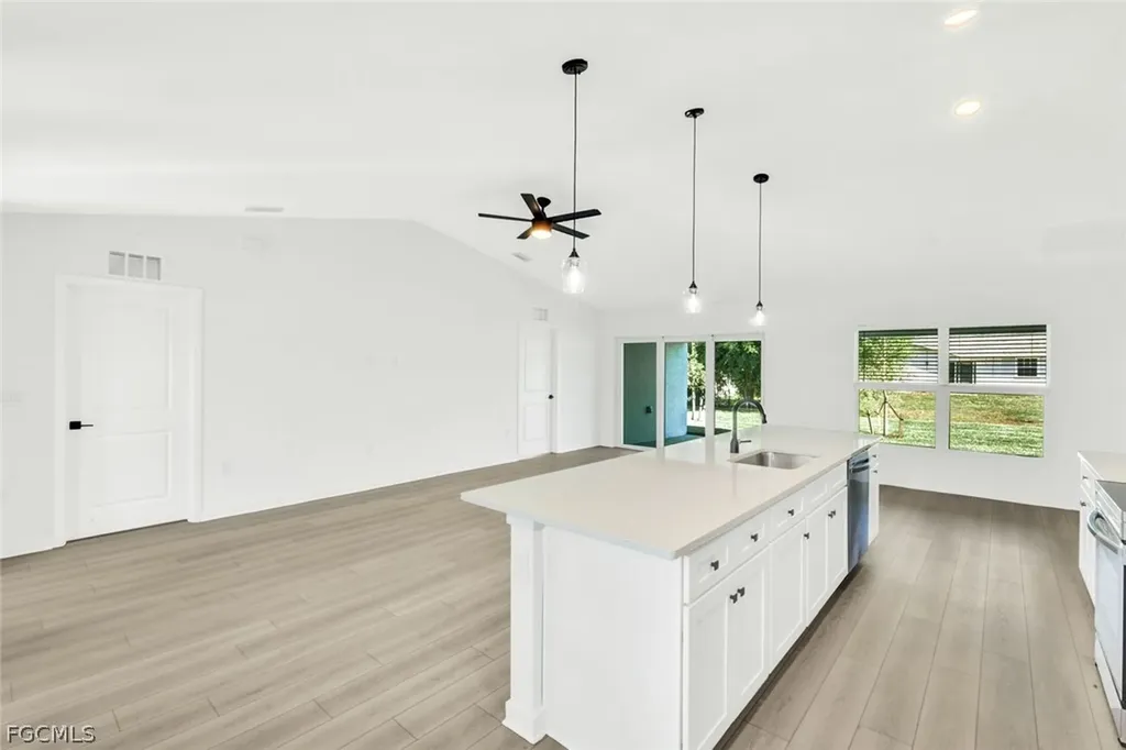 1205 NE 12th Street Cape Coral FL 33909