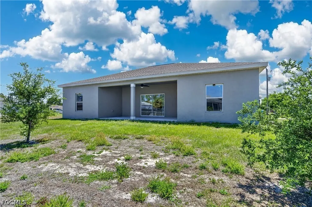1001 NE 35th Lane Cape Coral FL 33909