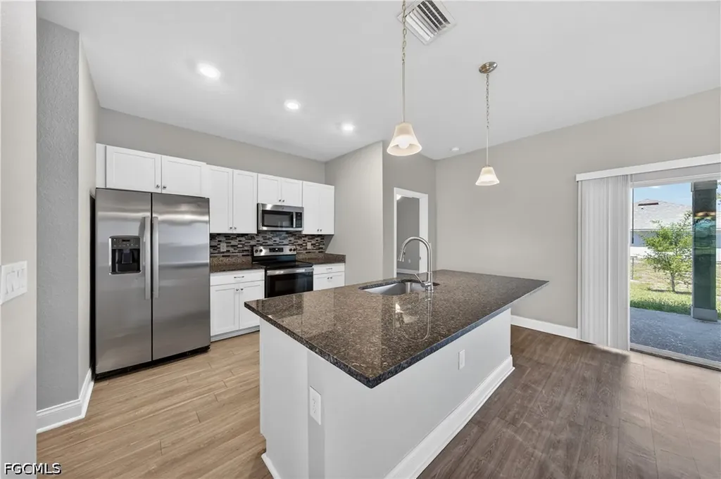 1001 NE 35th Lane Cape Coral FL 33909