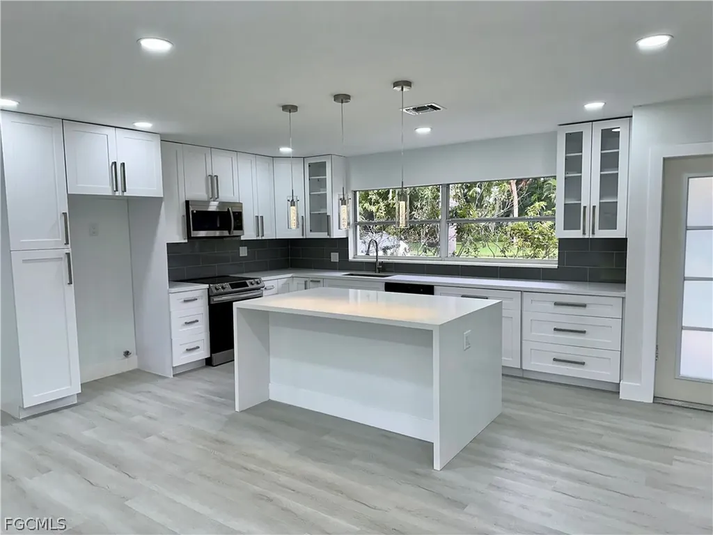 6187 Island Park Court Fort Myers FL 33908