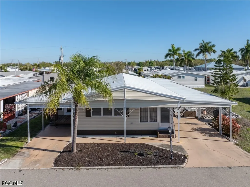 3373 Rainbow Lane North Fort Myers FL 33903