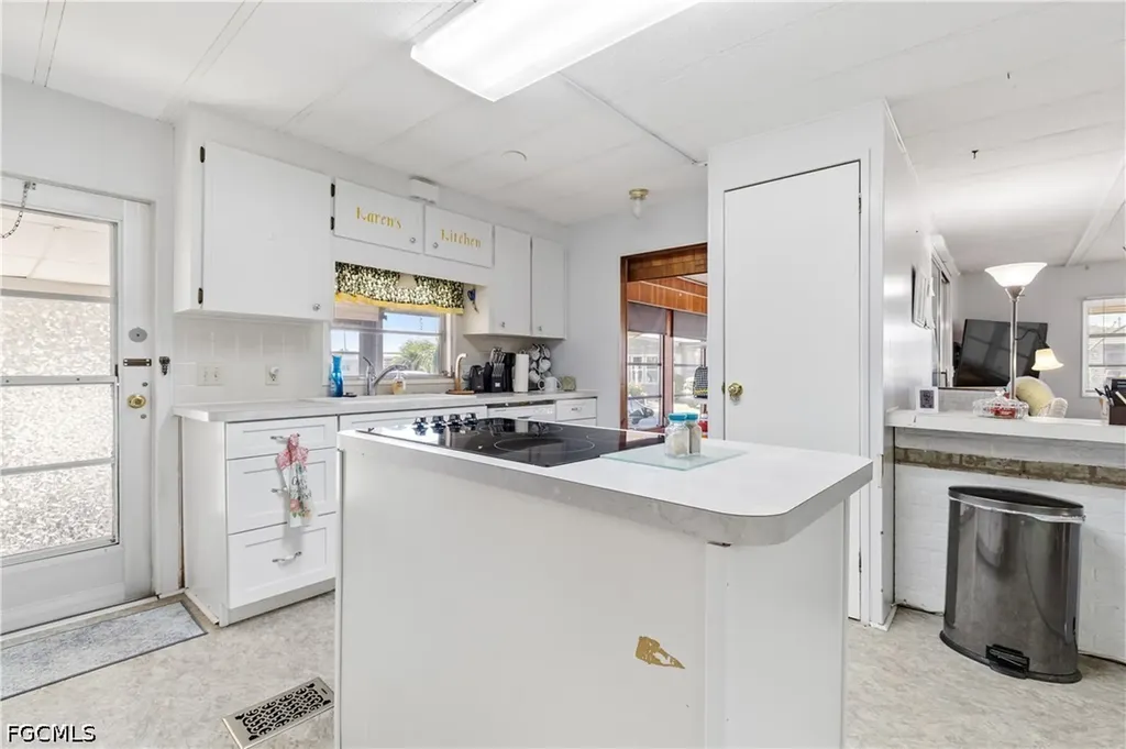 3373 Rainbow Lane North Fort Myers FL 33903