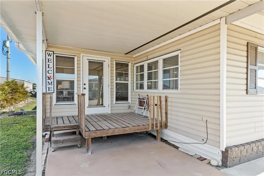 3373 Rainbow Lane North Fort Myers FL 33903