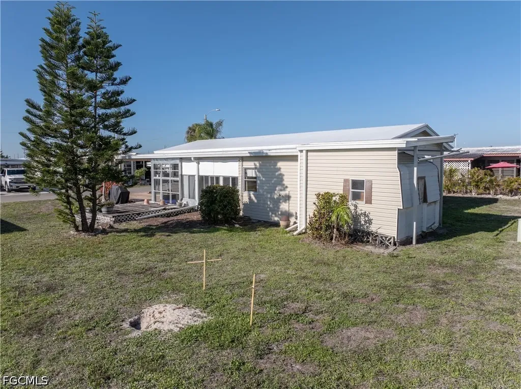 3373 Rainbow Lane North Fort Myers FL 33903