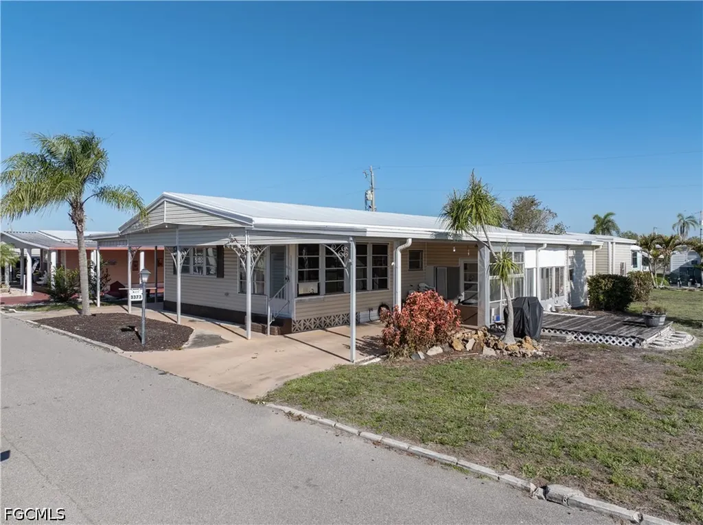 3373 Rainbow Lane North Fort Myers FL 33903