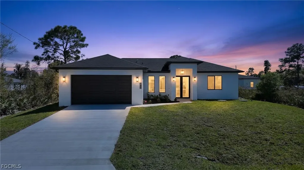2711 39th Street W Lehigh Acres FL 33971