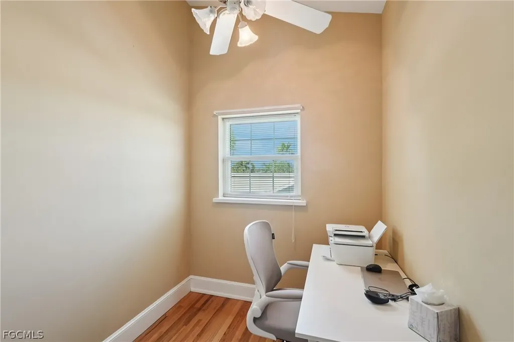 2520 SE 20th Place Cape Coral FL 33904