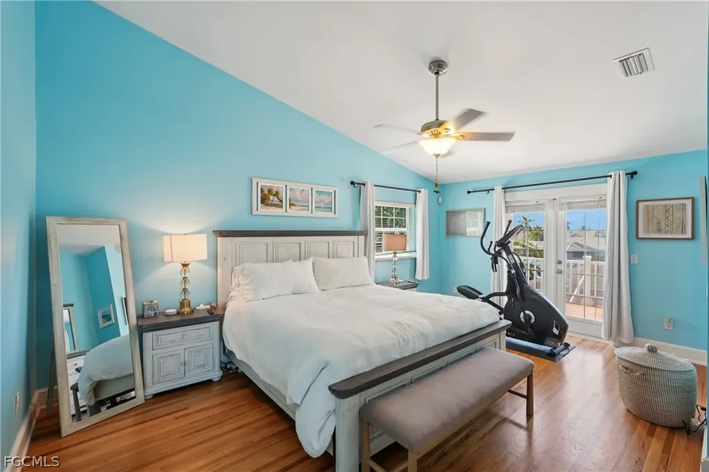 2520 SE 20th Place Cape Coral FL 33904