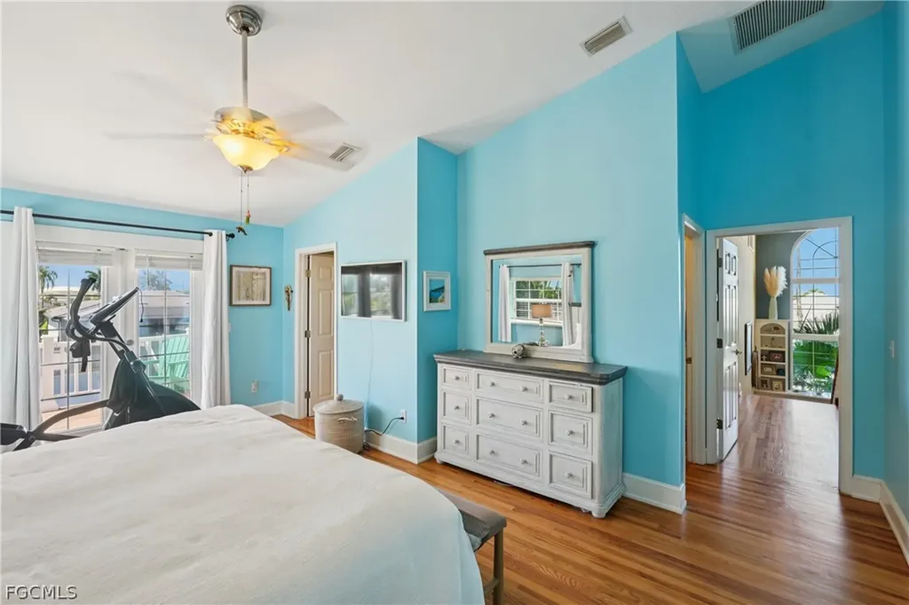 2520 SE 20th Place Cape Coral FL 33904
