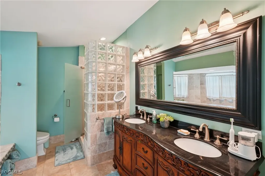 2520 SE 20th Place Cape Coral FL 33904