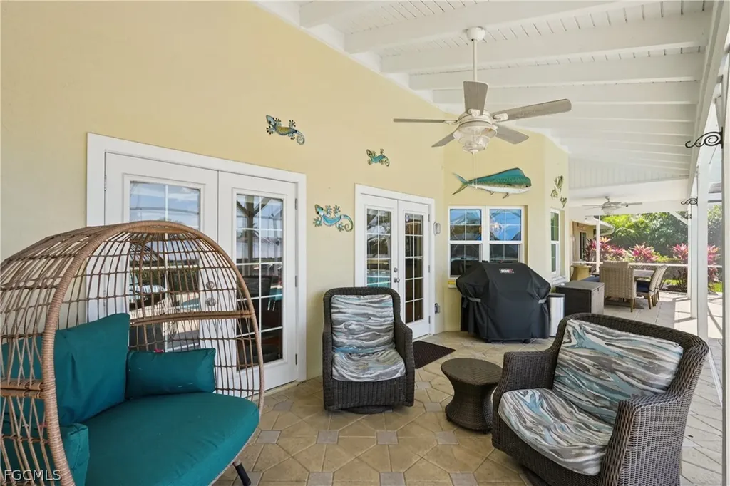 2520 SE 20th Place Cape Coral FL 33904