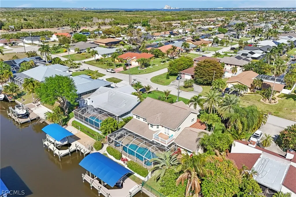 2520 SE 20th Place Cape Coral FL 33904