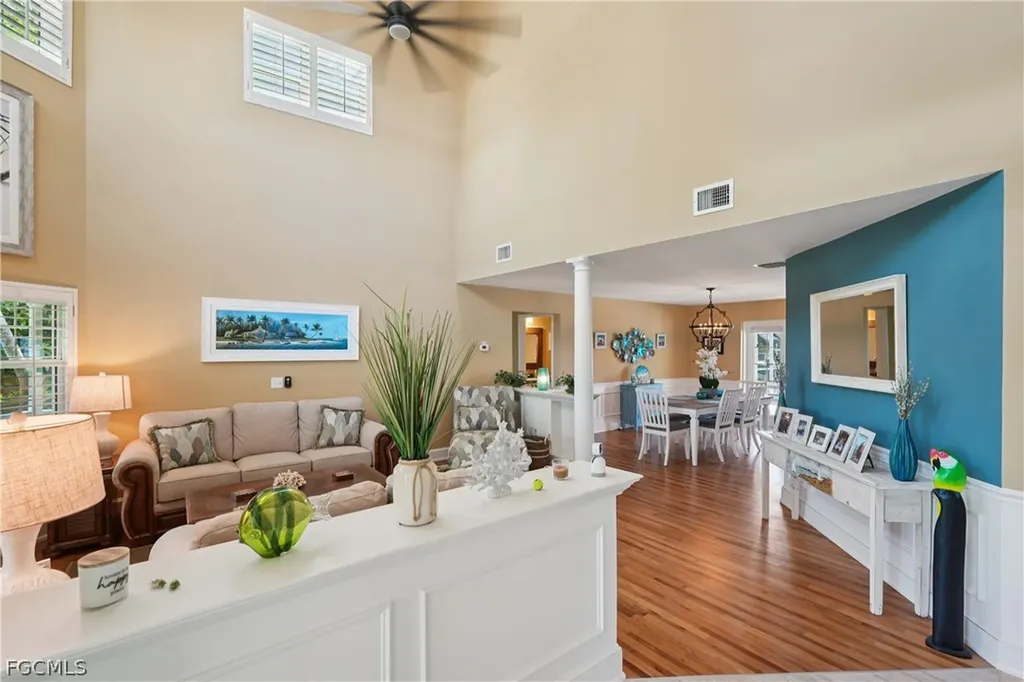 2520 SE 20th Place Cape Coral FL 33904
