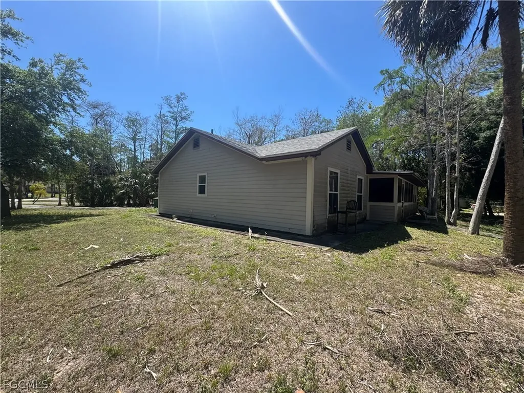 3817 23rd Avenue SW Naples FL 34117