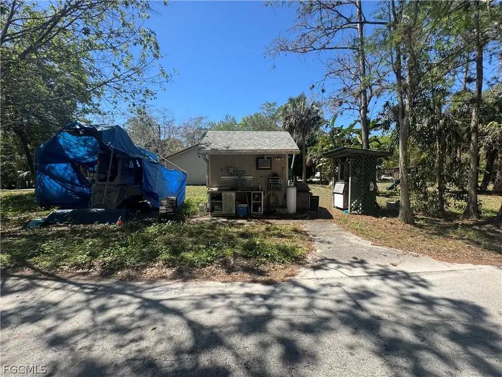 3817 23rd Avenue SW Naples FL 34117